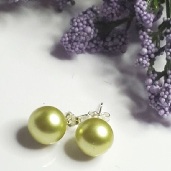 Light Green 10mm South Sea Shell Pearl Stud Earrings on 925 Sterling … - Picture 5 of 7